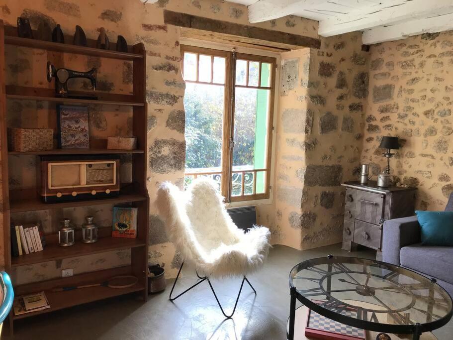 Du Des Remparts Holiday home *